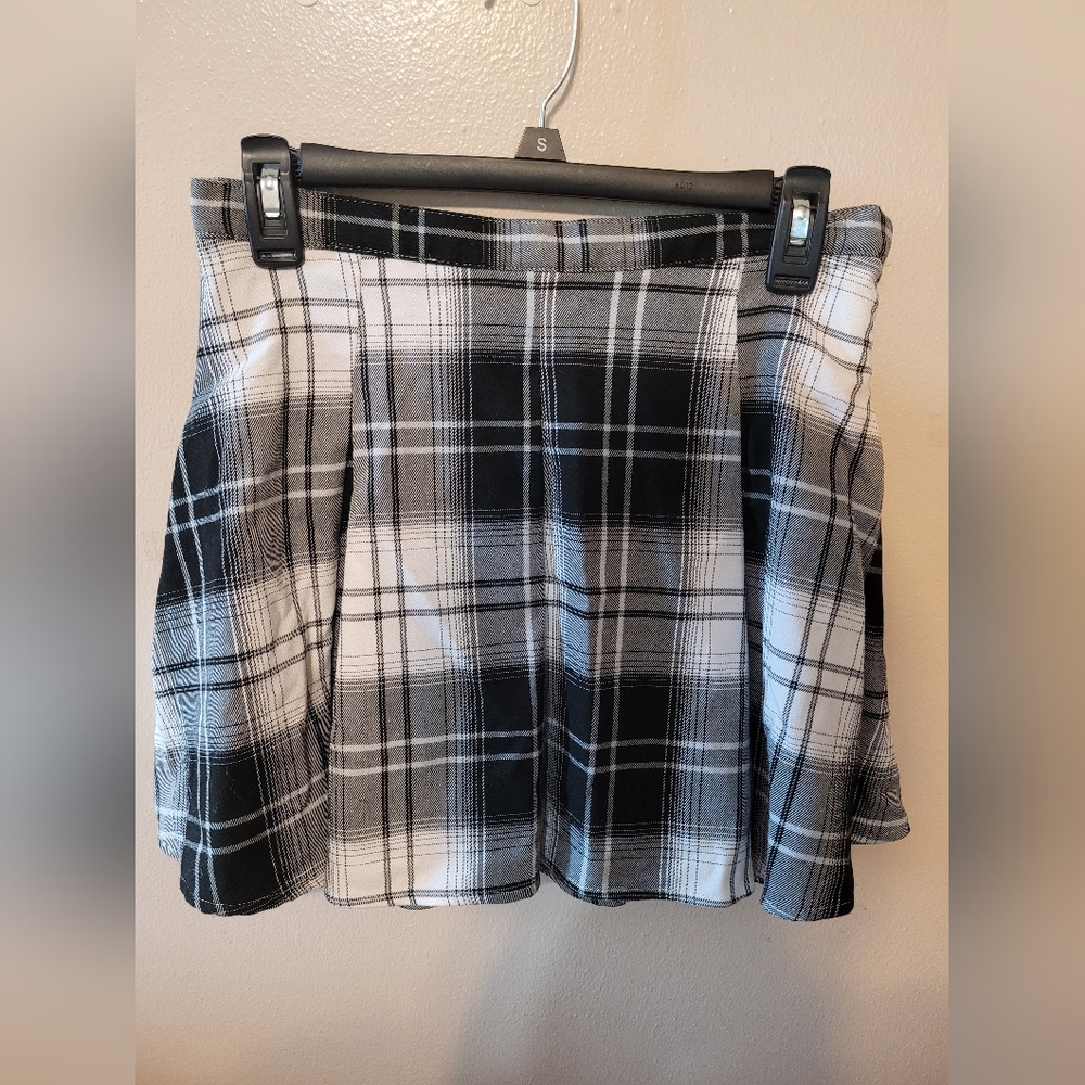 SO plaid mini skirt
